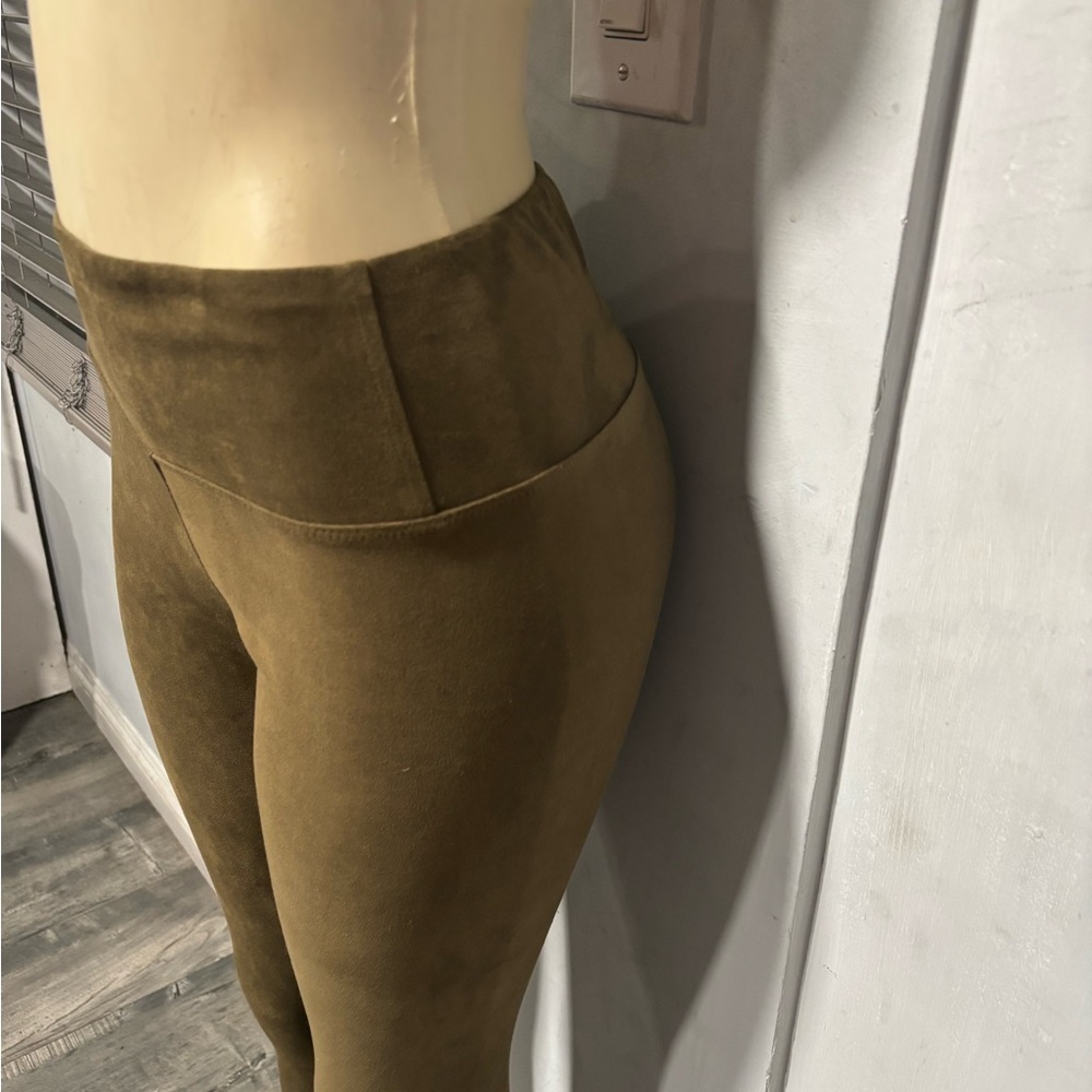 Bagatelle Olive Women's Leggings - Picture 7 of 10